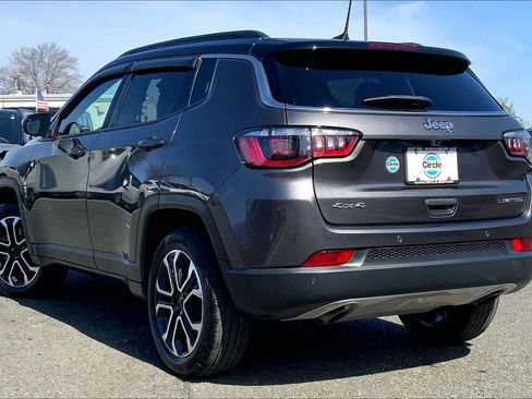 Certified 2023 Jeep Compass Limited image 11