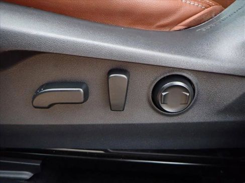 Used 2020 Subaru Outback Touring XT image 13