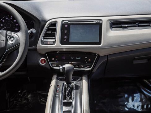 Used 2017 Honda HR-V EX image 18