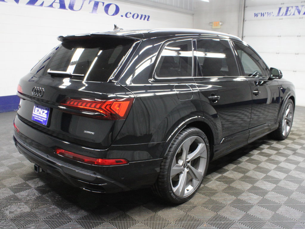 Used 2023 Audi Q7 AWD/4WD image 6
