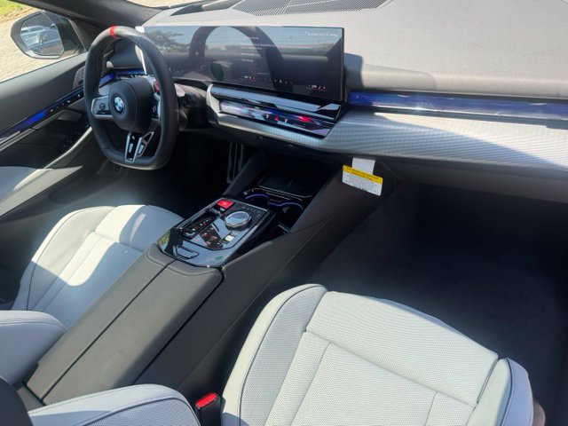 New 2027 BMW M5 Touring AWD/4WD image 26