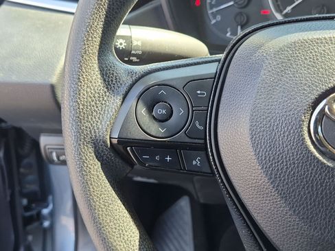 Used 2021 Toyota Corolla LE w/ Carpet Mat Package (TMS) FWD image 19