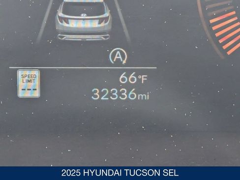 Certified 2025 Hyundai Tucson SEL AWD/4WD image 22