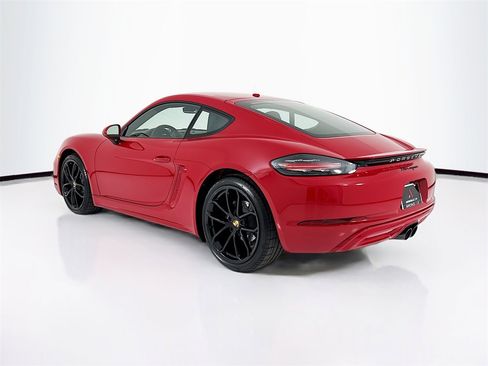 Used 2025 Porsche 718 Cayman image 3