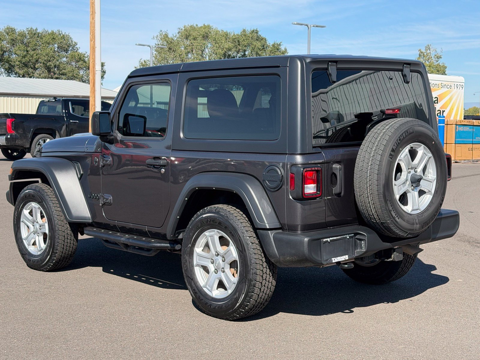 Used 2023 Jeep Wrangler Sport AWD/4WD image 6