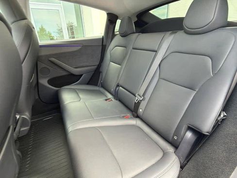 Used 2026 Tesla Model Y Long Range AWD/4WD image 8