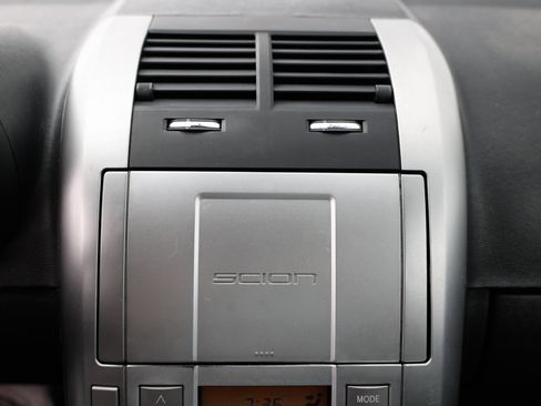 Used 2009 Scion tC image 27