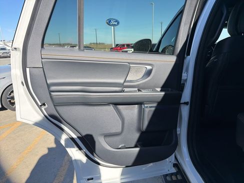 New 2026 Ford Expedition Tremor image 18
