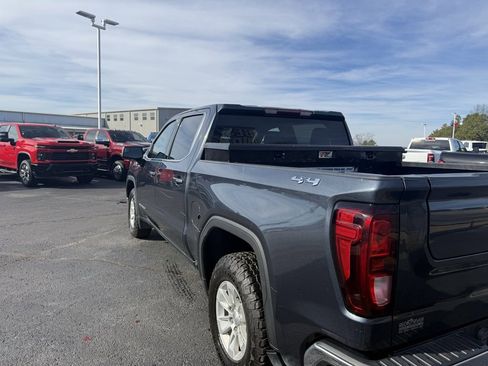 Used 2022 GMC Sierra 1500 SLE image 6