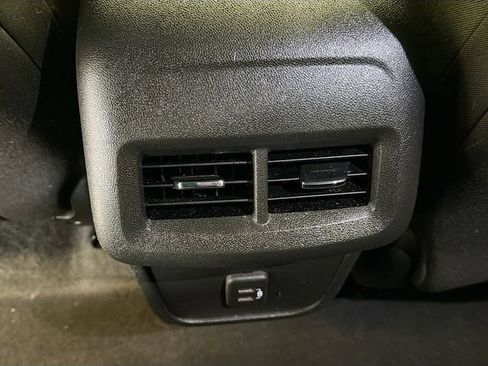 Certified 2022 Chevrolet Equinox LS w/ LS Convenience Package image 23