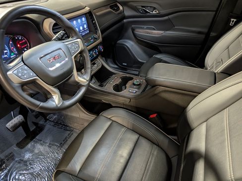 Used 2022 GMC Acadia Denali w/ Denali Ultimate Package AWD/4WD image 49