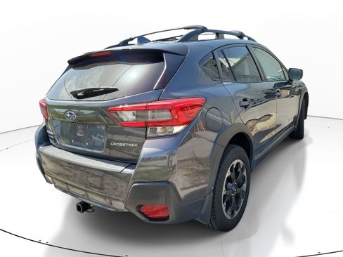 Used 2021 Subaru Crosstrek 2.0i Premium w/ Moonroof Package AWD/4WD image 6