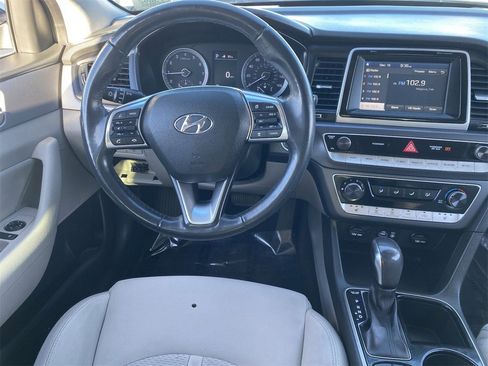 Used 2018 Hyundai Sonata SEL w/ Tech Package 02 image 12