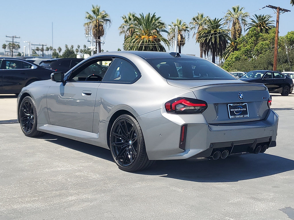 New 2026 BMW M2 w/ Lighting Package RWD image 2