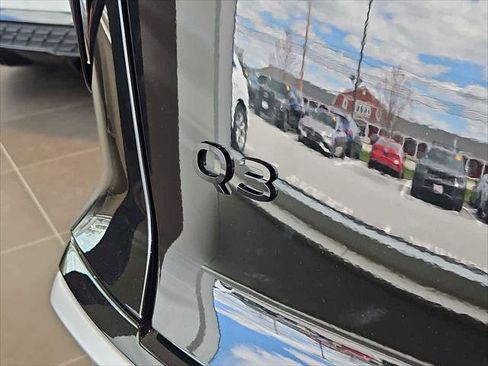 New 2026 Audi Q3 quattro 2.0T AWD/4WD image 5