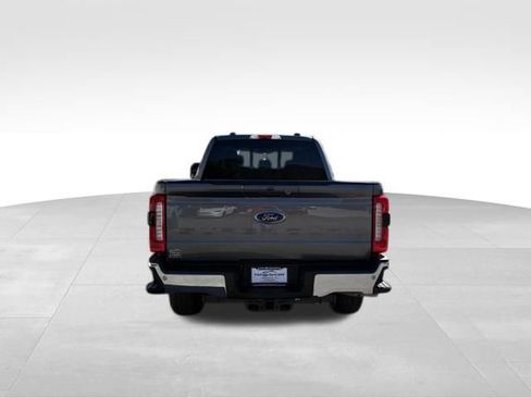 Used 2024 Ford F250 Lariat image 6