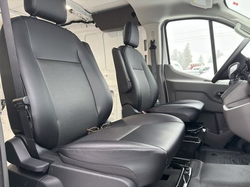 New 2025 Ford Transit 250 Low Roof AWD image 29