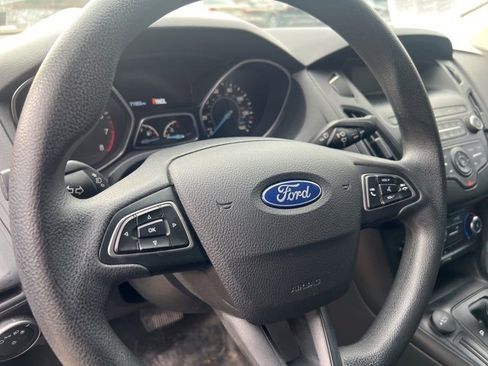 Used 2018 Ford Focus S image 8