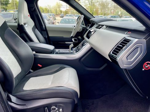 Used 2019 Land Rover Range Rover Sport SVR image 15