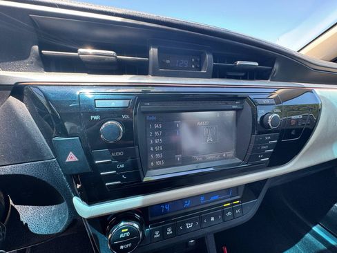 Used 2016 Toyota Corolla LE FWD image 15