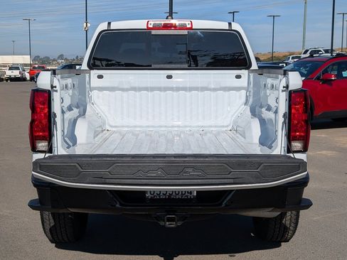 Used 2025 Chevrolet Colorado Trail Boss image 9