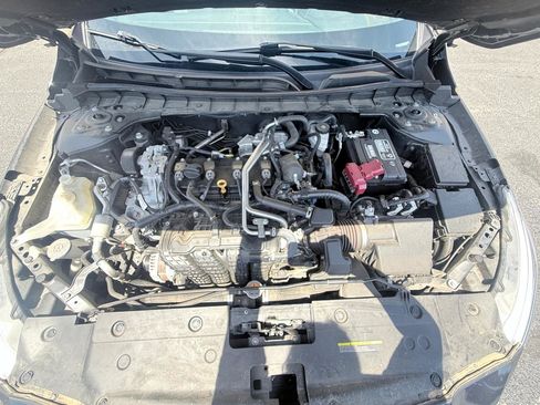 Used 2022 Nissan Altima 2.5 Platinum AWD/4WD image 18