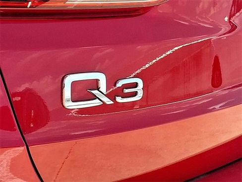 New 2025 Audi Q3 2.0T Premium image 21