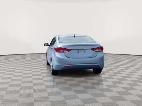 Used 2013 Hyundai Elantra GLS w/ Preferred Pkg image 7