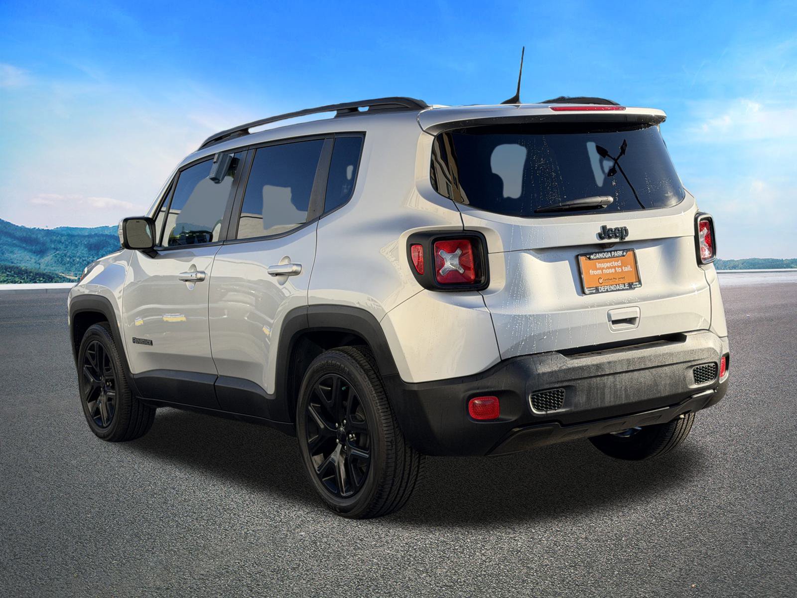 Certified 2019 Jeep Renegade Altitude w/ Quick Order Package 22M FWD image 4