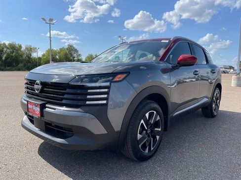 New 2025 Nissan Kicks SV w/ SV Premium Package image 3