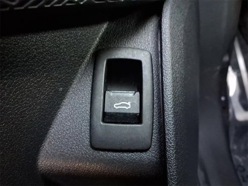 Used 2024 BMW X1 M35i w/ Premium Package image 18