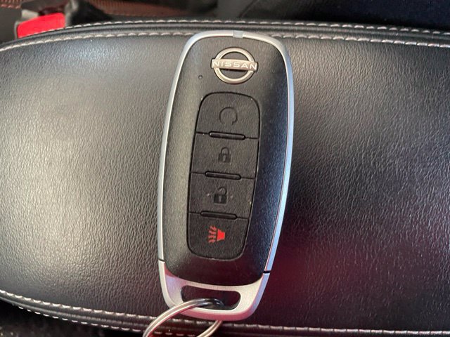 Used 2023 Nissan Kicks SR FWD image 18