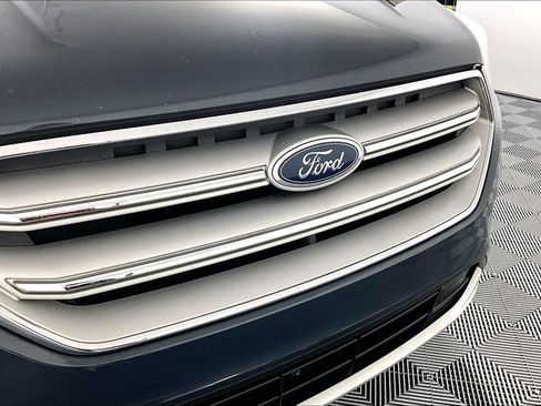 Used 2019 Ford Escape SE FWD image 30