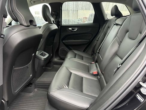 Used 2025 Volvo XC60 B5 Core w/ Protection Package Premier image 15