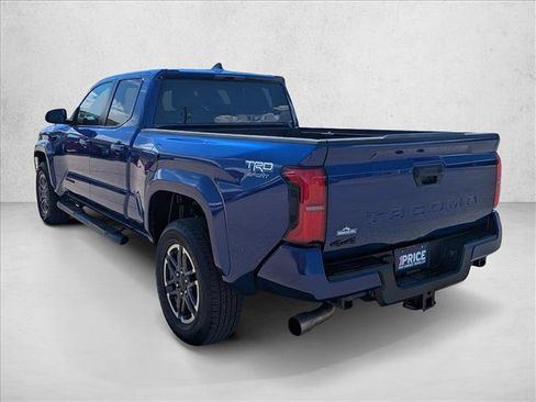 Used 2025 Toyota Tacoma TRD Sport AWD/4WD image 8