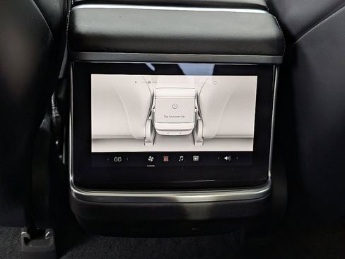 Used 2021 Tesla Model S Plaid image 18