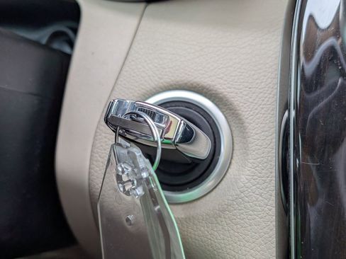 Certified 2018 Mercedes-Benz GLC 300 4MATIC image 21