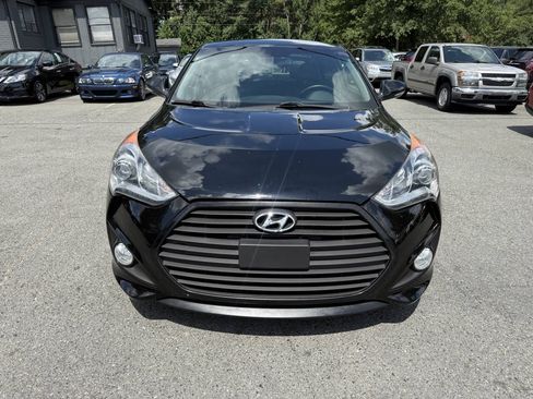 Used 2013 Hyundai Veloster Turbo FWD image 3