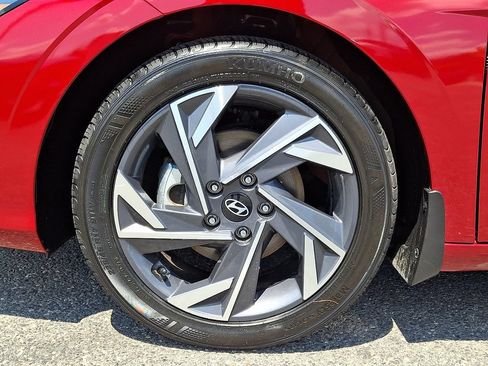 Certified 2025 Hyundai Elantra Sport FWD image 8