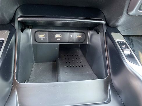 Used 2023 Kia Sorento S FWD image 13