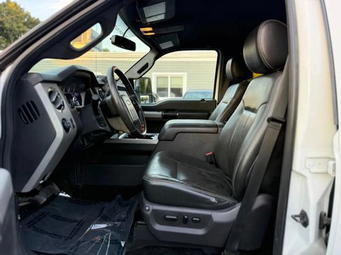 Used 2013 Ford F250 Lariat w/ Chrome Pkg AWD/4WD image 10