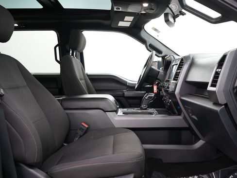 Used 2018 Ford F150 XLT w/ Equipment Group 302A Luxury AWD/4WD image 13