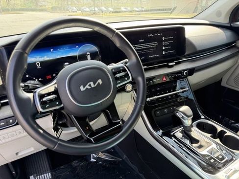 Certified 2024 Kia Carnival SX image 14