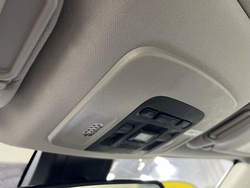 Used 2024 Toyota Camry SE image 36