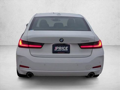 Used 2023 BMW 330i Sedan w/ Convenience Package RWD image 7