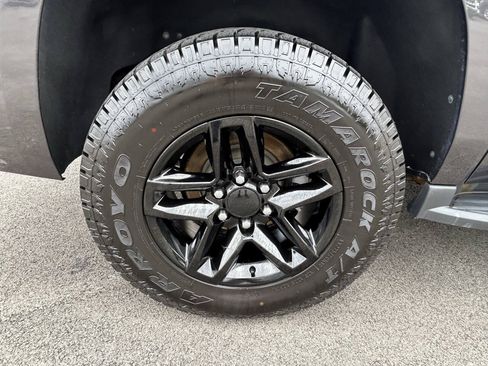 Used 2018 Chevrolet Suburban LT AWD/4WD image 26