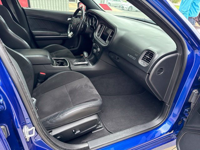 Used 2019 Dodge Charger Scat Pack w/ Technology Group RWD image 19