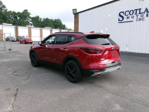 Used 2024 Chevrolet Blazer LT w/ Convenience Package FWD image 8