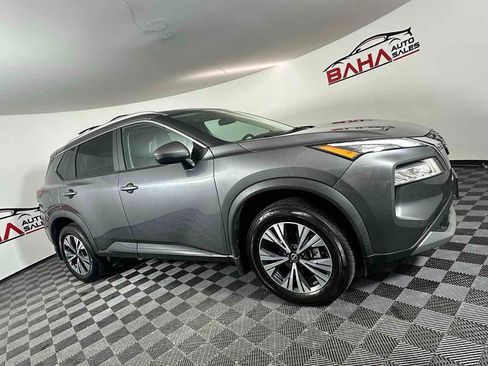 Used 2022 Nissan Rogue SV w/ SV Premium Package image 10