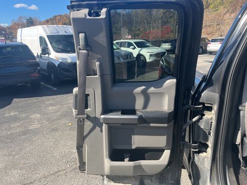 Used 2018 Ford F150 XLT w/ Equipment Group 302A Luxury image 30